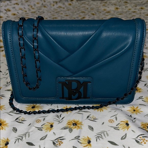 Badgley Mischka Women’s Small Pleated Crossbody Bag - Picture 8 of 8